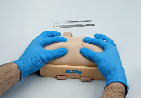 IMPLAFIT: Simulador de Implante Anticonceptivo