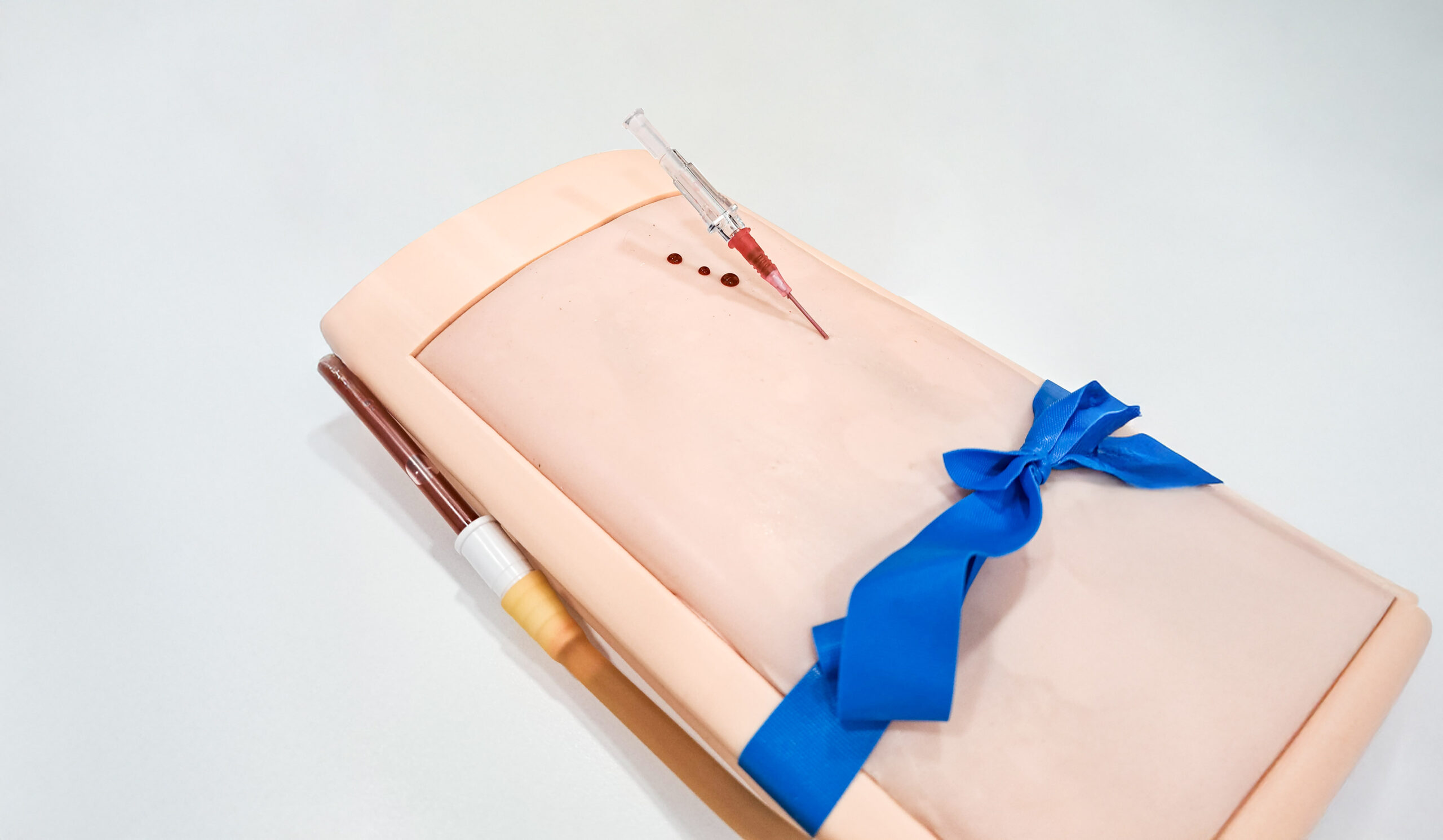 venopuncion-nuevo-B-scaled-1.jpg Veniplus